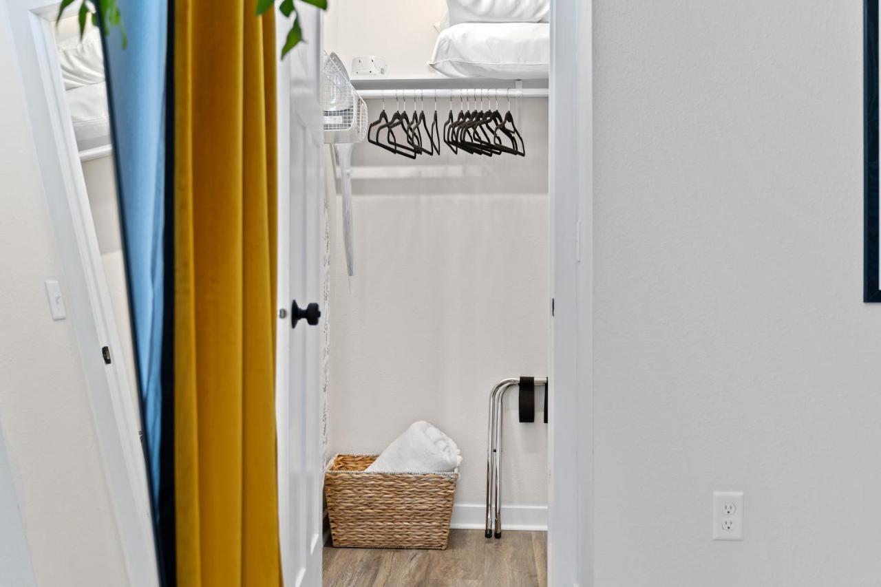 The Bentley Condotel, Heart Of Walkers Point With Garage, Yard Milwaukee Eksteriør billede